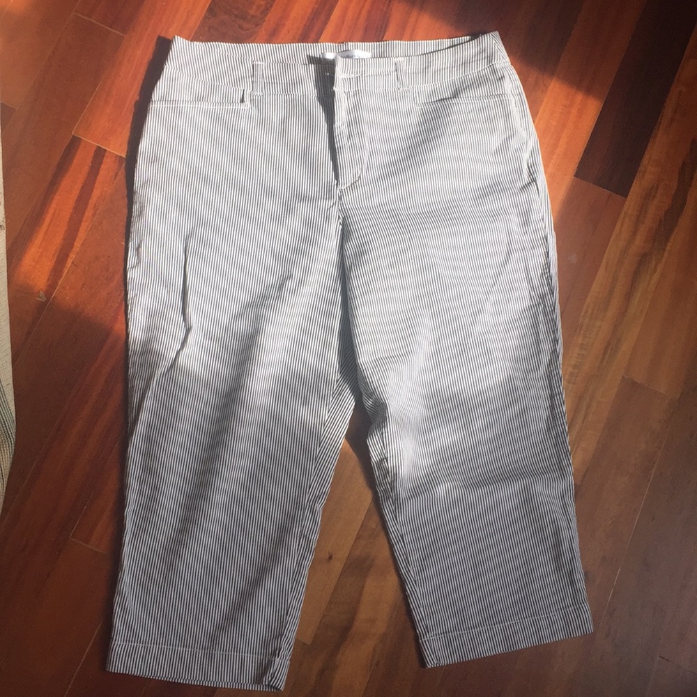 Croft & Barrow pin striped summer capris